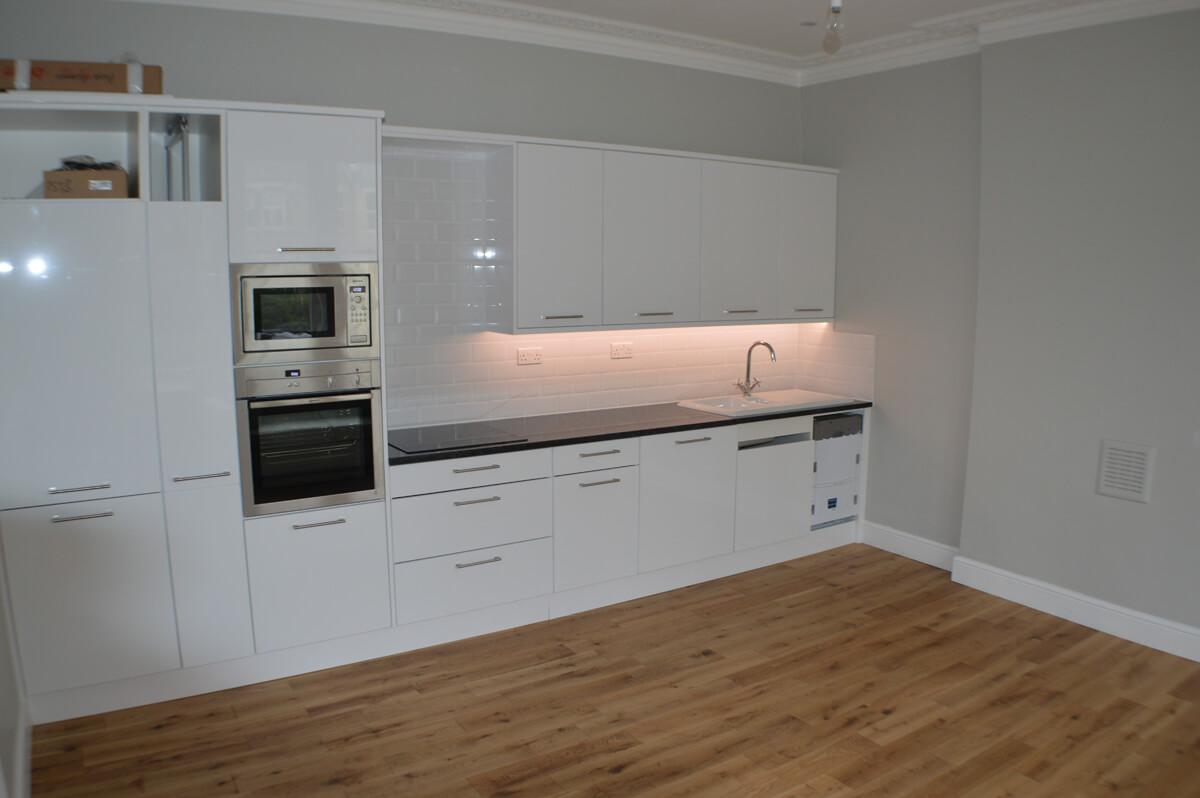 dteec-kitchen-electrics-sutton